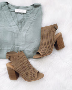 Naomi Taupe Sandals